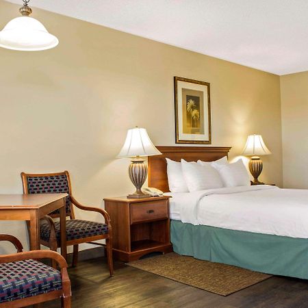 Quality Inn Benson I-10 Exit 304 Eksteriør bilde