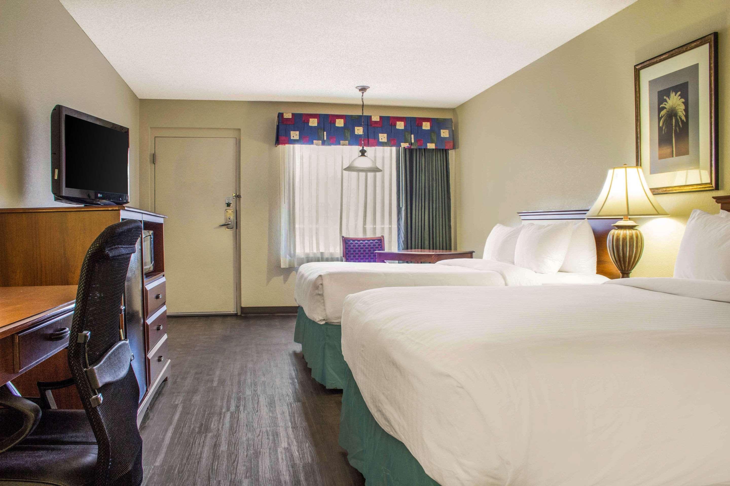 Quality Inn Benson I-10 Exit 304 Eksteriør bilde