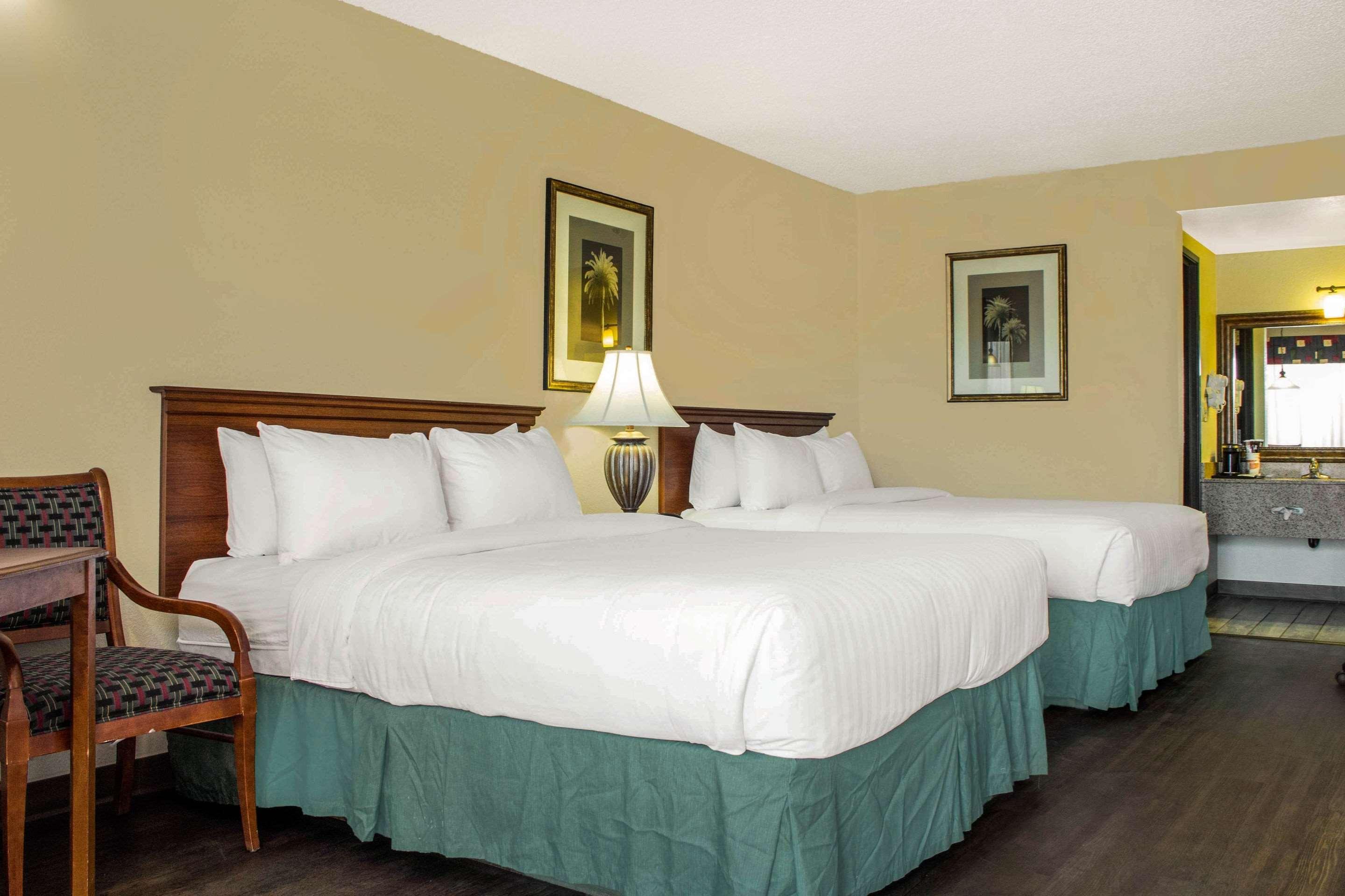 Quality Inn Benson I-10 Exit 304 Eksteriør bilde
